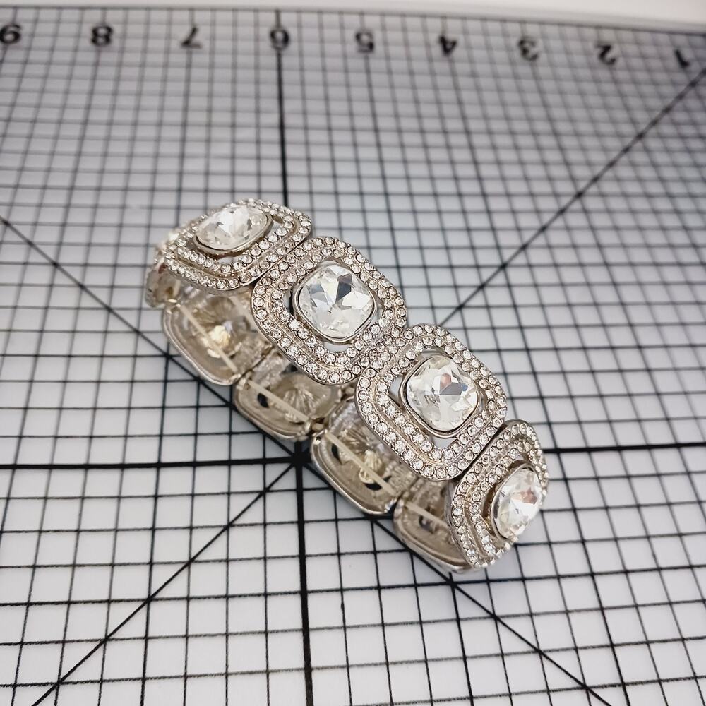 Bracelet VTG Stretch Silver Tone Clear Rhinestone Statement Glam Retro Hollywood
